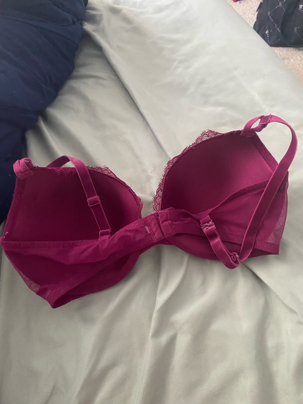 Vs bra - Picture 2 of 3